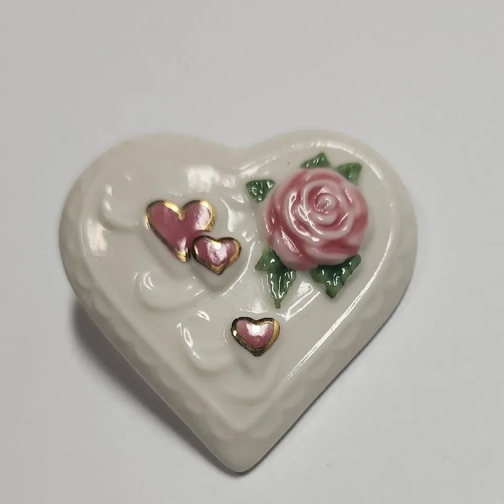 Heart Shaped Ceramic Brooch with Pink Rose